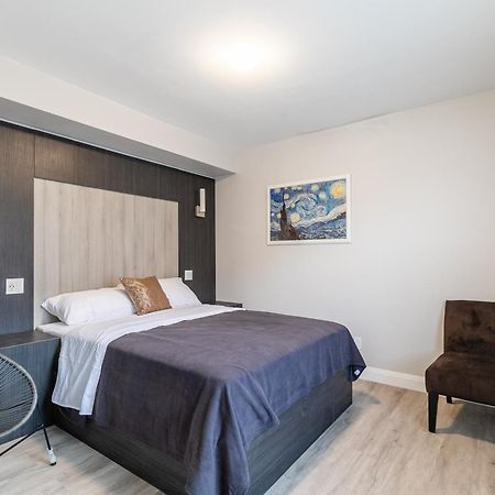Beautiful Renovated Home 3 Mins Drive To Fall Niagara Falls Esterno foto