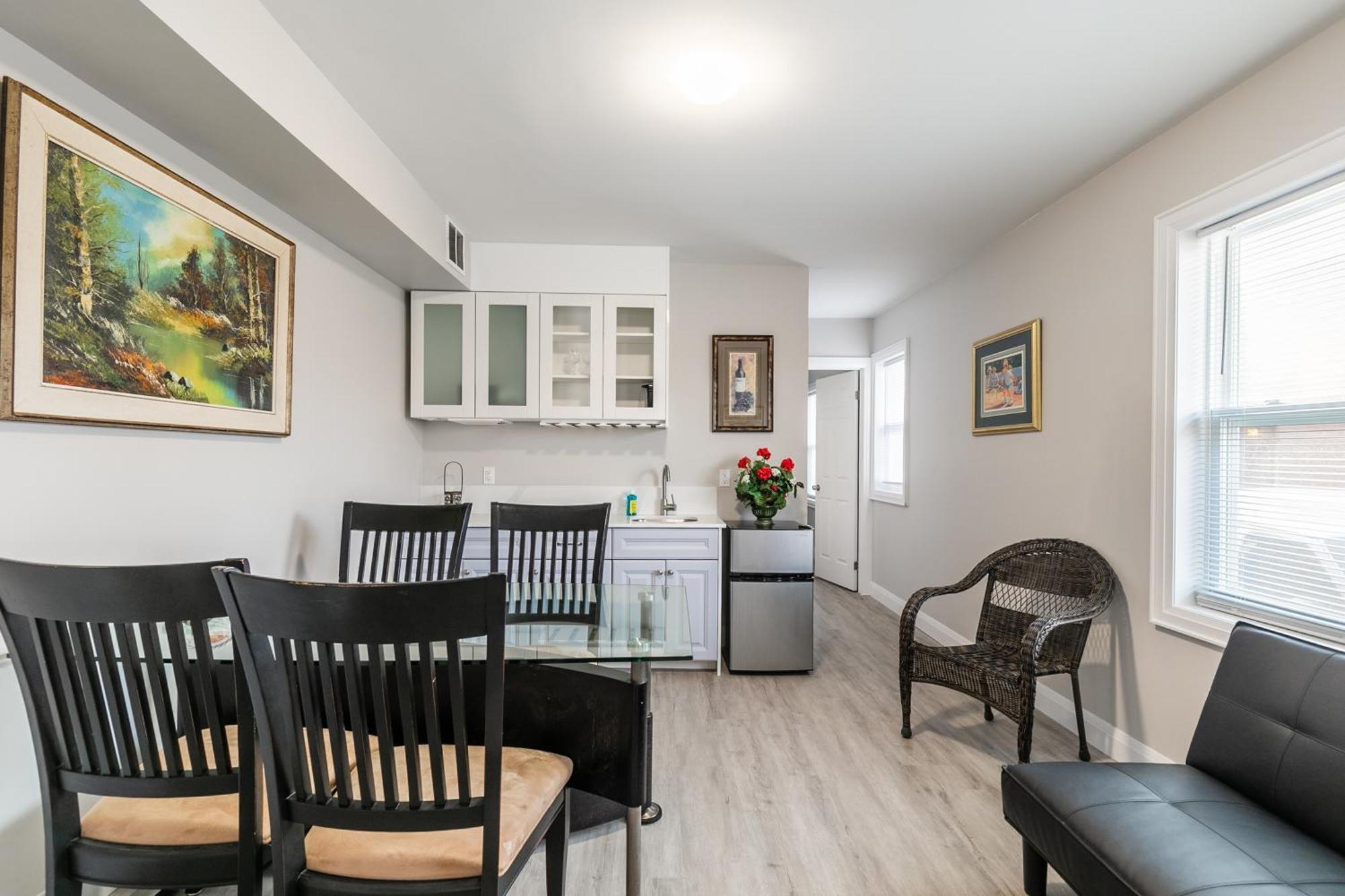 Beautiful Renovated Home 3 Mins Drive To Fall Niagara Falls Esterno foto