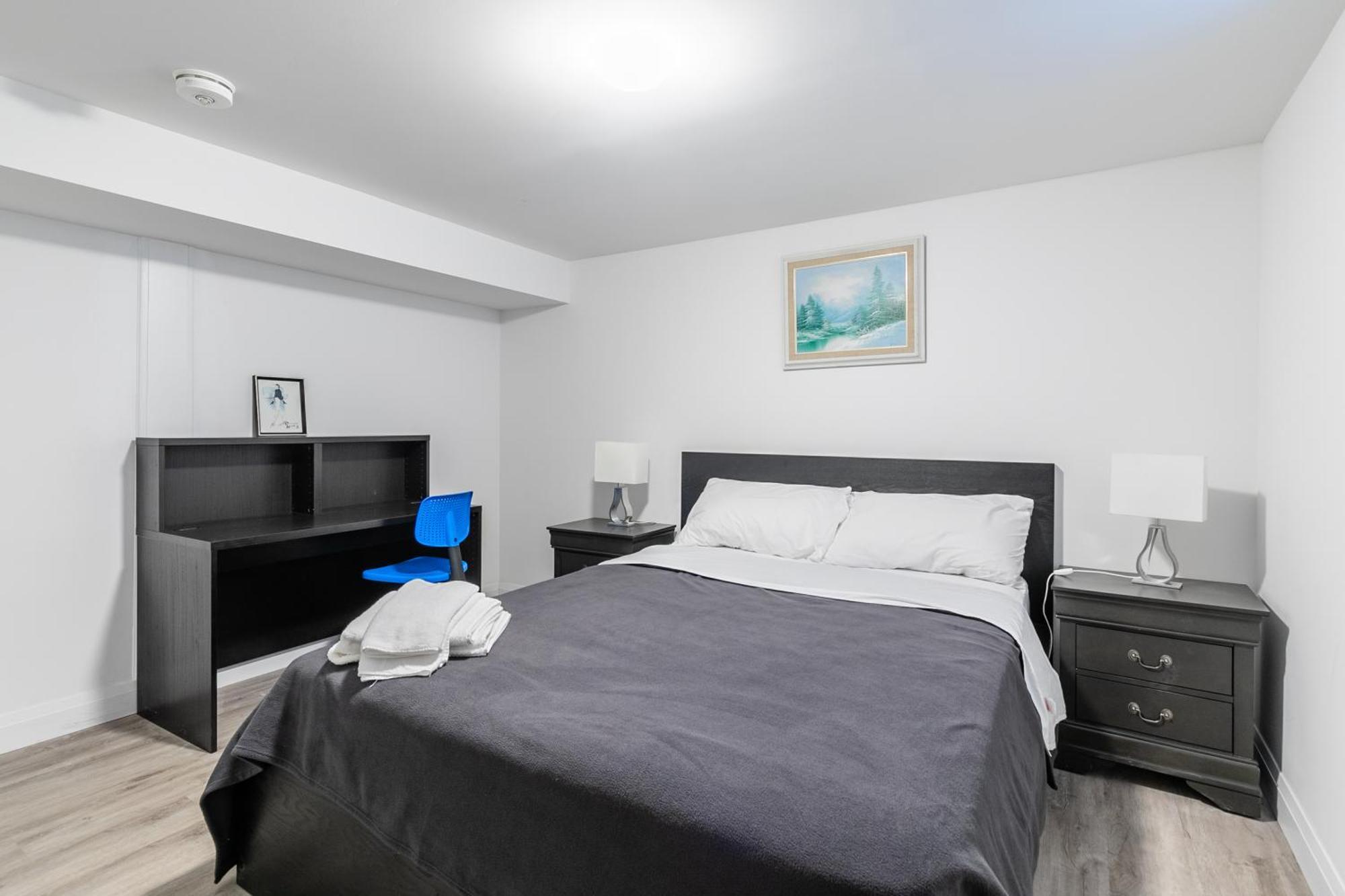 Beautiful Renovated Home 3 Mins Drive To Fall Niagara Falls Esterno foto