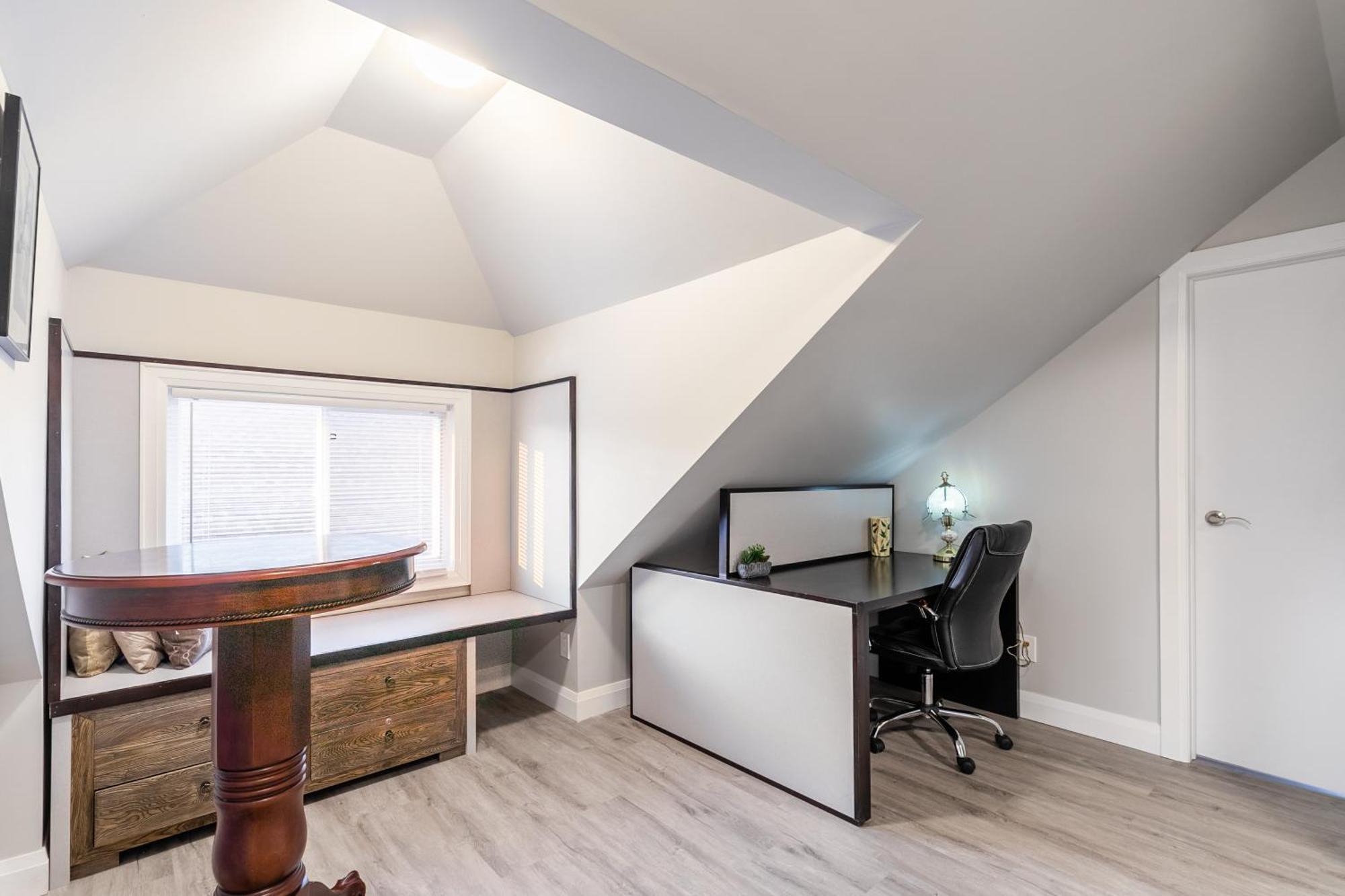 Beautiful Renovated Home 3 Mins Drive To Fall Niagara Falls Esterno foto